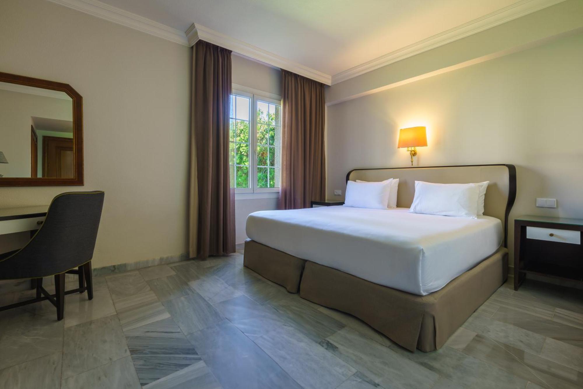 Crisol Jardines De Cordoba Hotel Bagian luar foto
